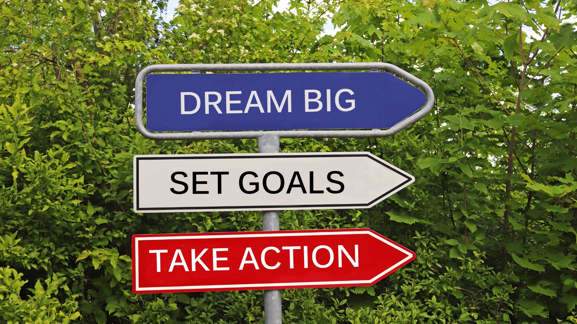 Clarity First: Making 2025 Your Year of Confident Decisions